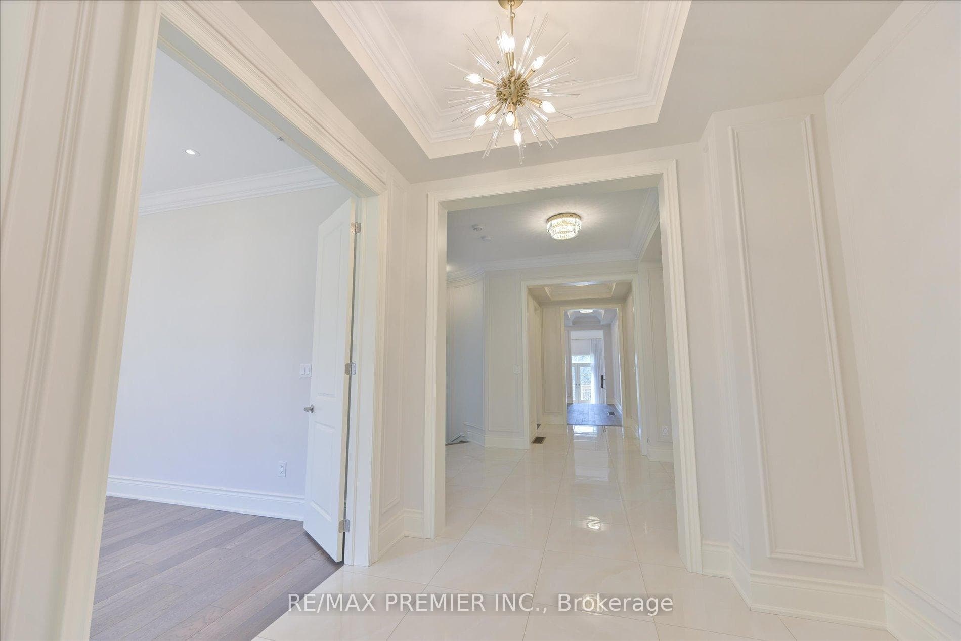 228 Farrell Road photo 2