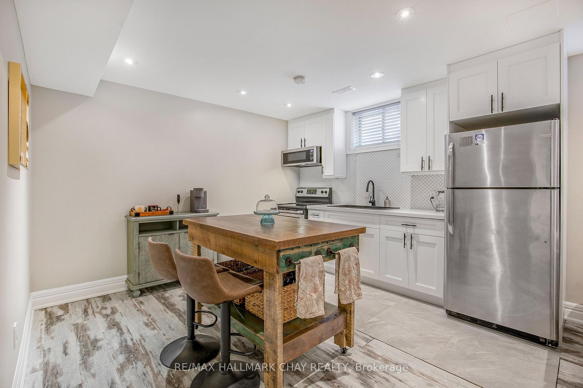 17 Seline Crescent Unit Lower photo 4