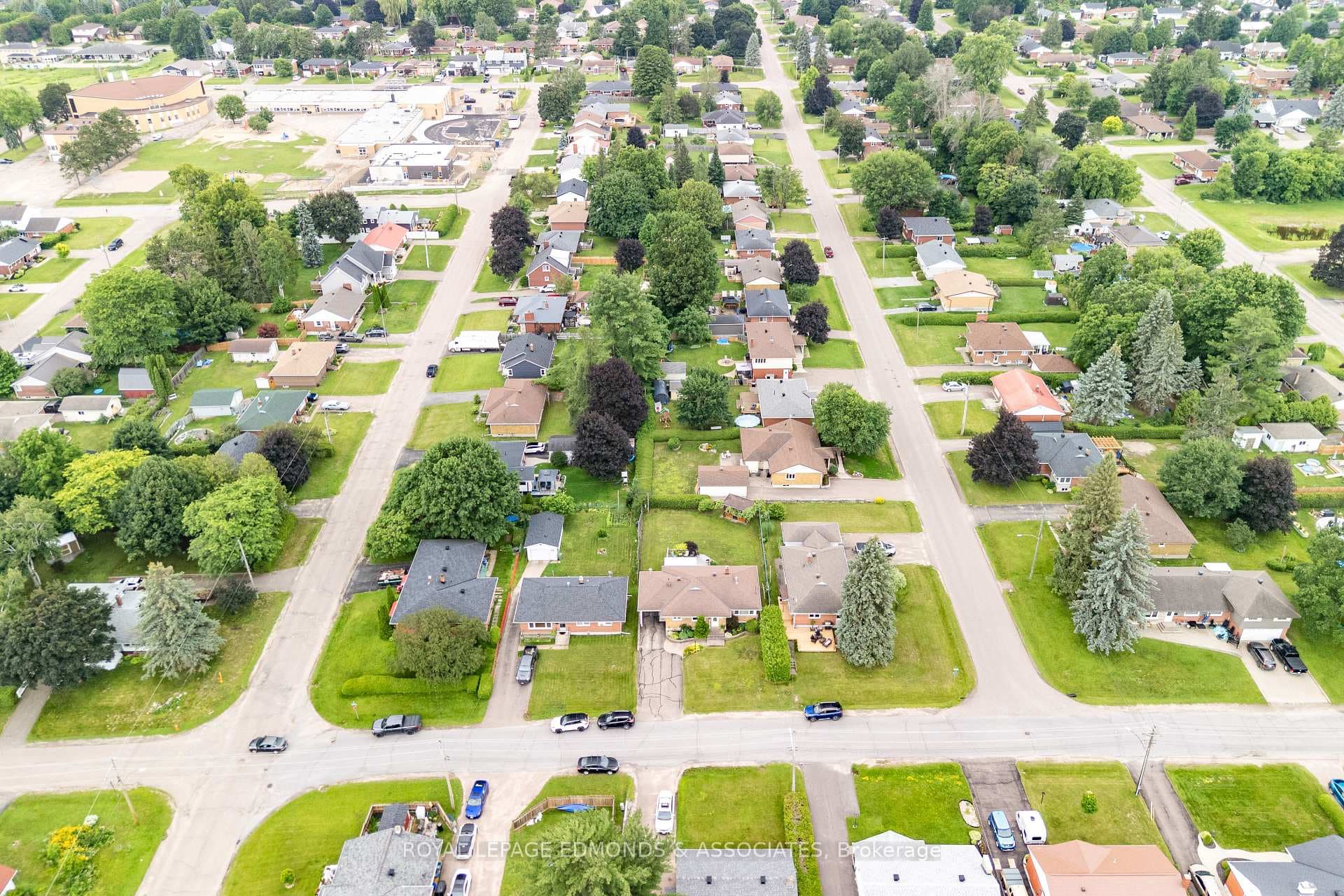 532 Herbert Street photo 48