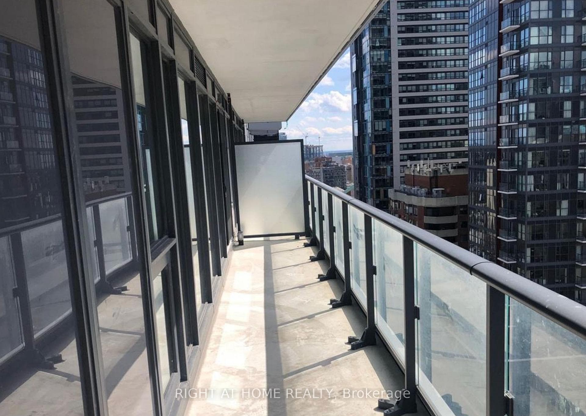 251 Jarvis Street Unit 1825 photo 17