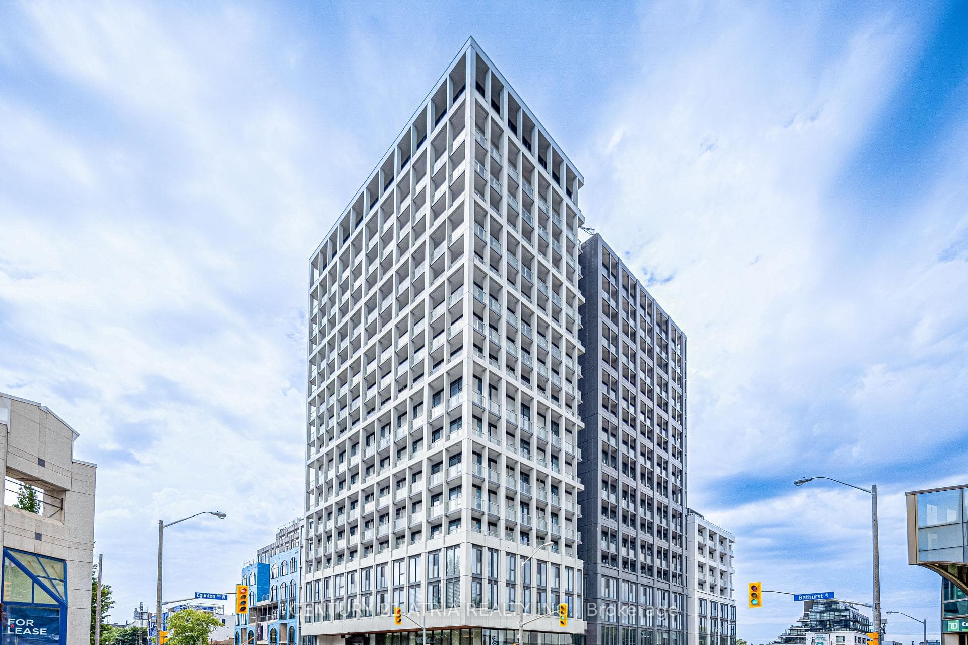 2020 Bathurst Street Unit 1707 photo 1