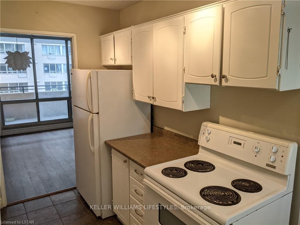 380 KING Street Unit 603 photo 11