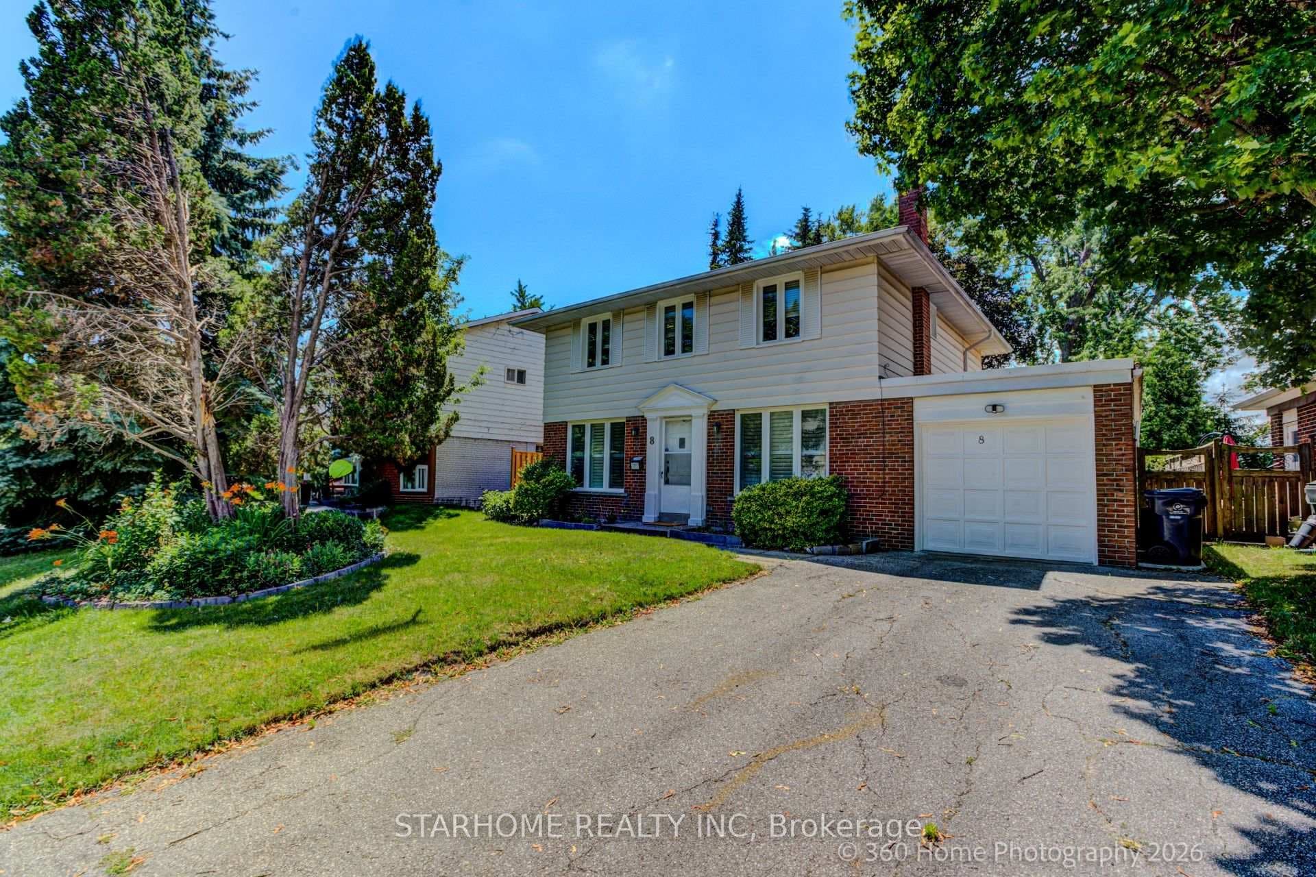 8 Shaughnessy Boulevard photo 1