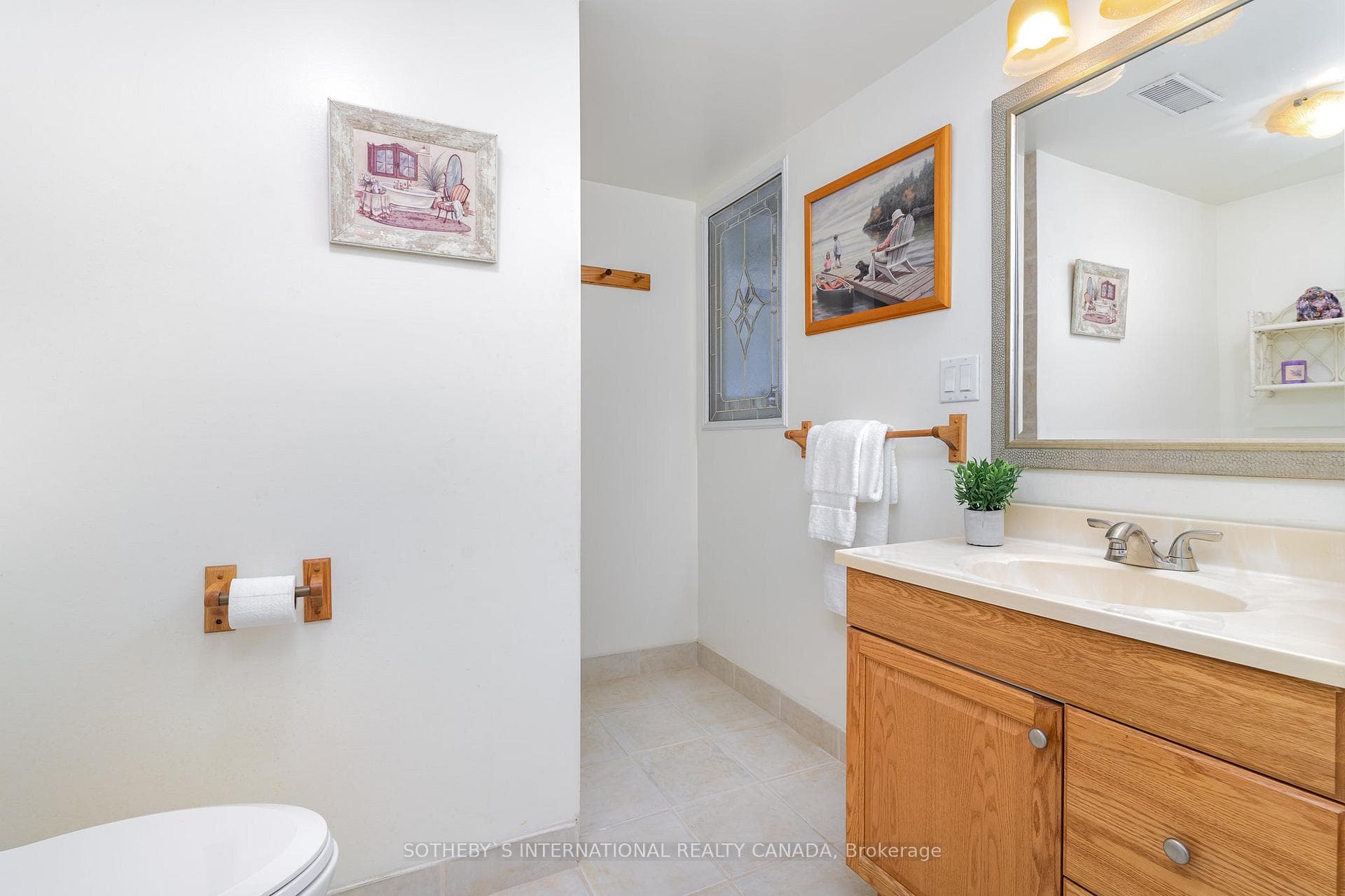 2nd Bathroom with shower - Basement