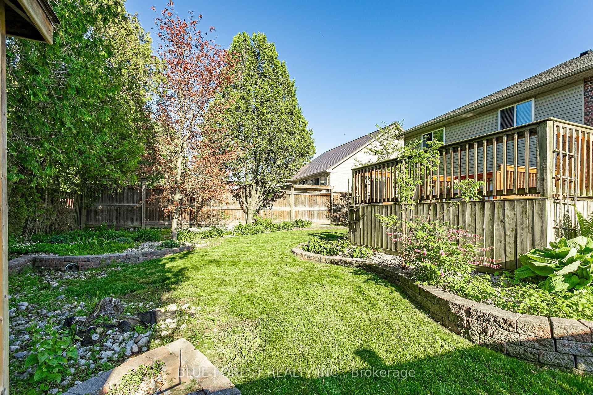 20 Turnberry Drive photo 39