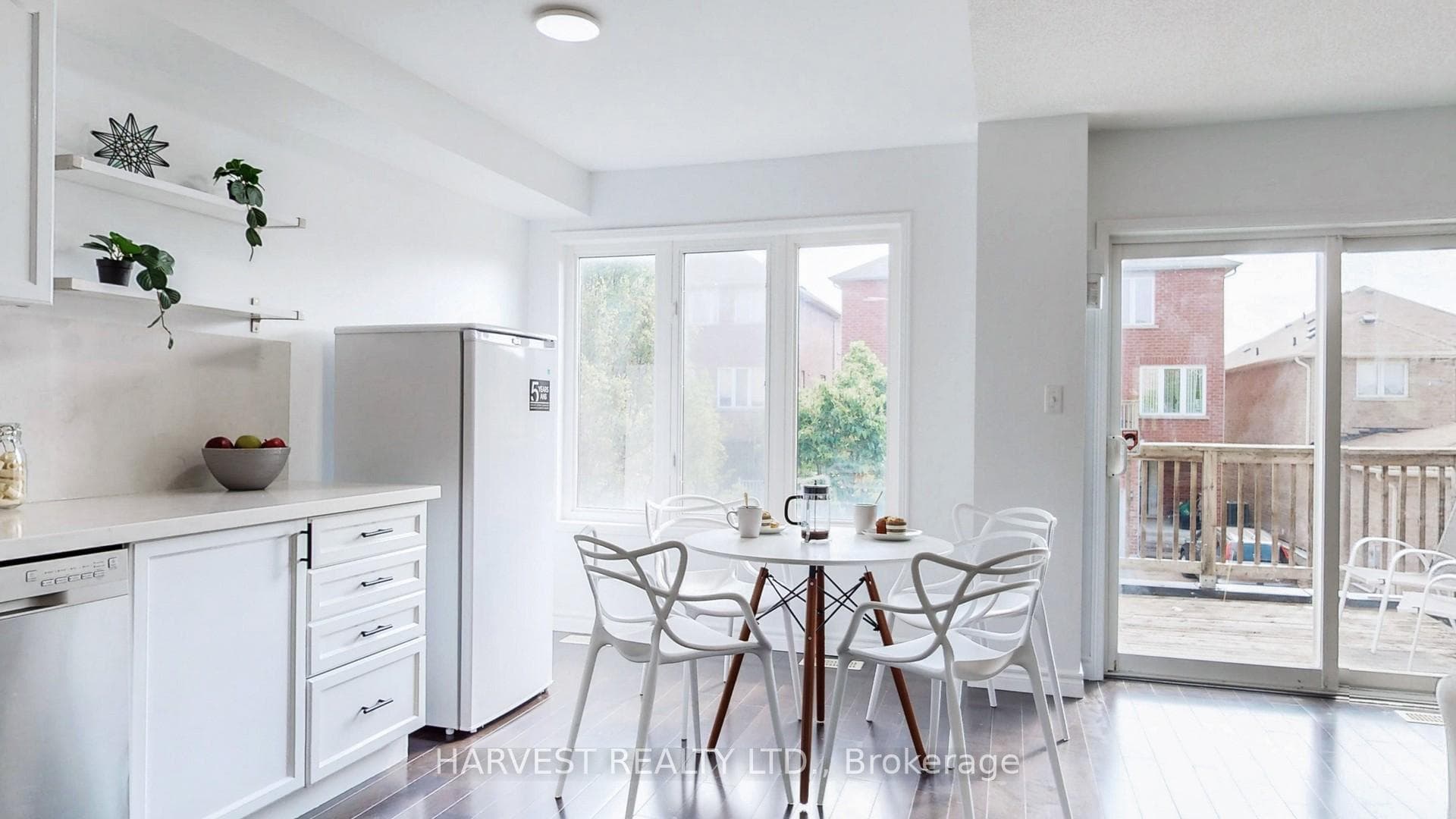683 Cornell Rouge Boulevard photo 12