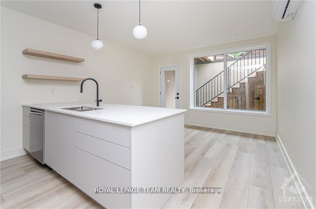 13B FIFTH Avenue Unit 2 photo 2