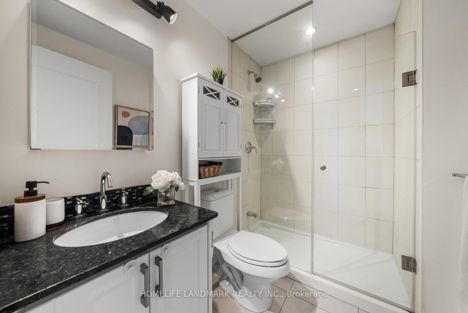 9088 Yonge Street Unit 702A photo 16