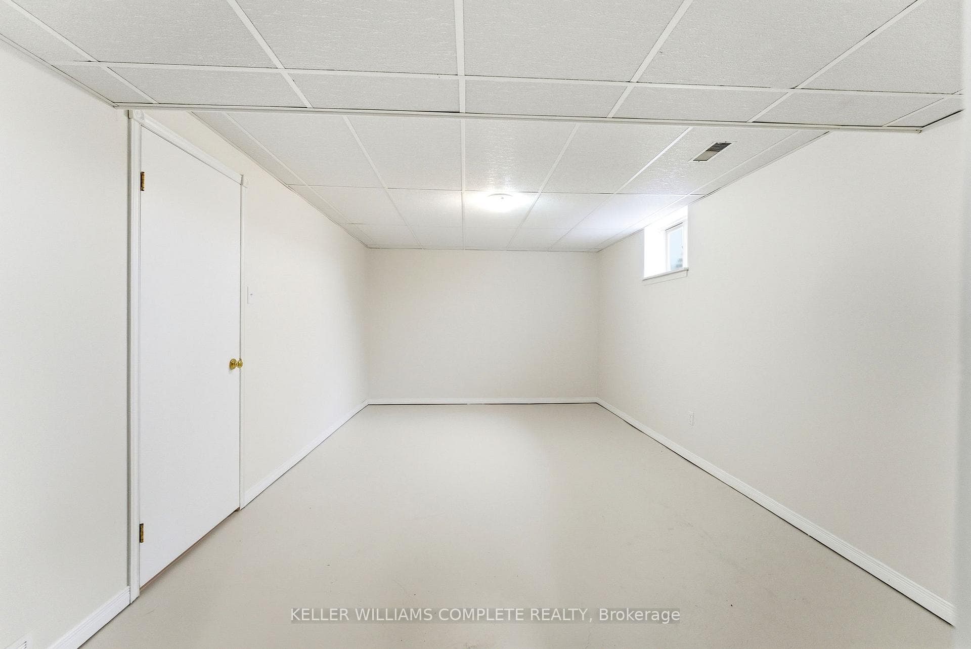 72 WADE Road photo 35