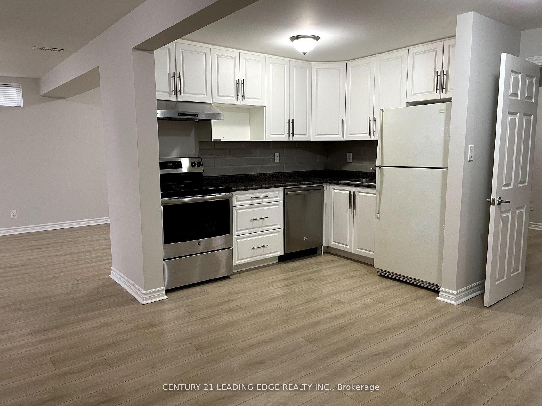 1142 Snowberry Court photo 8