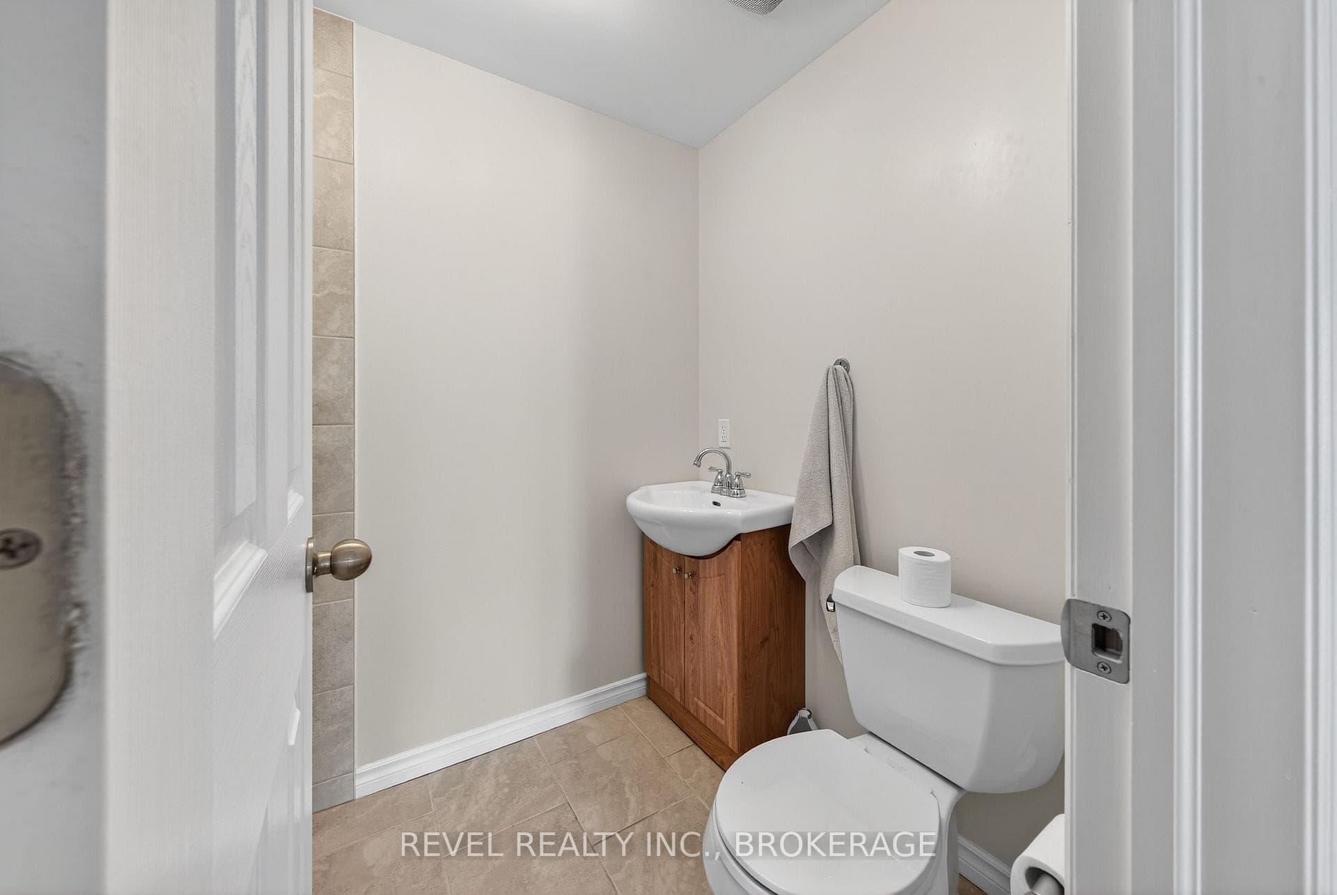 1015 Bluffwood Avenue photo 43