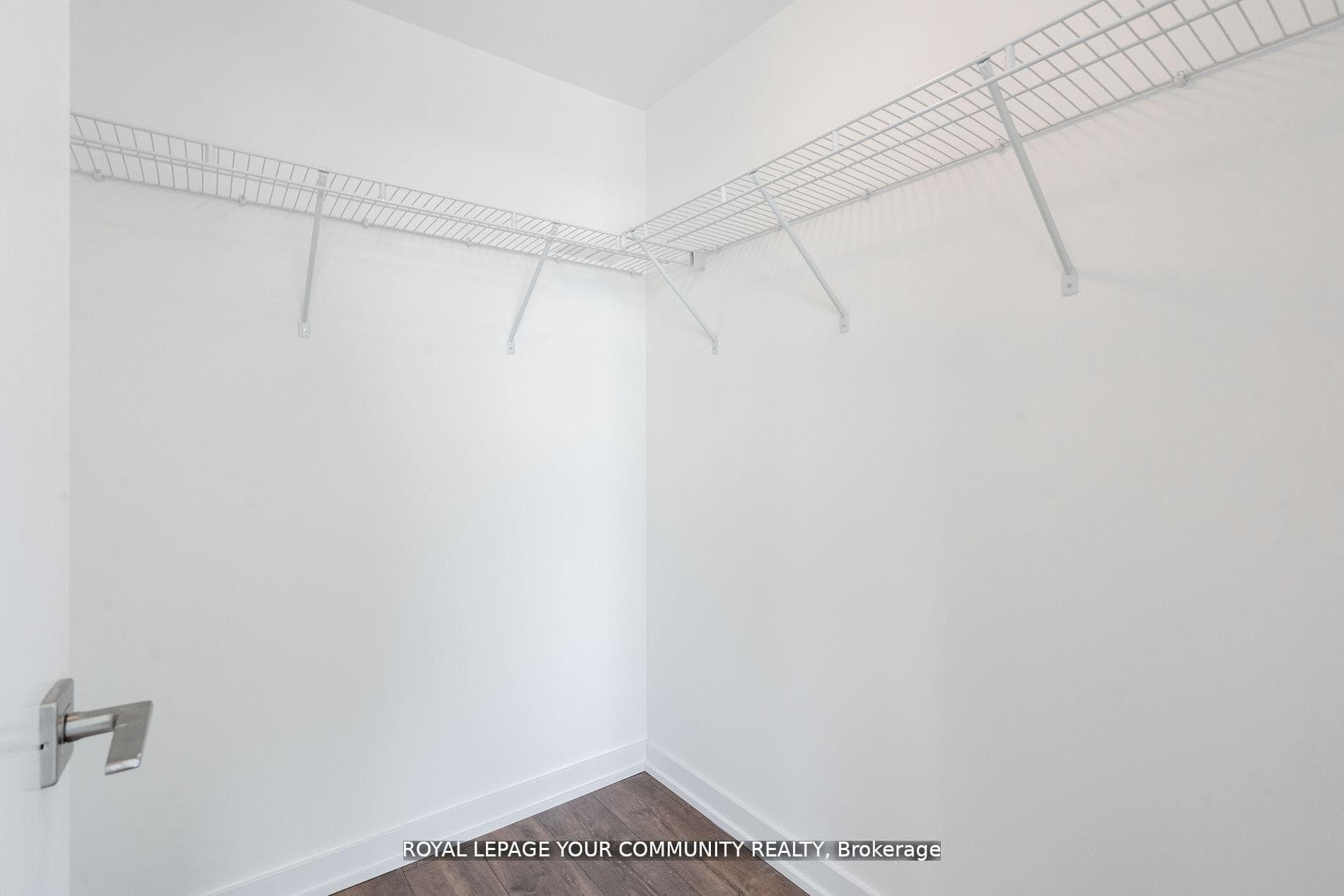 2433 Dufferin Street Unit 803 photo 10