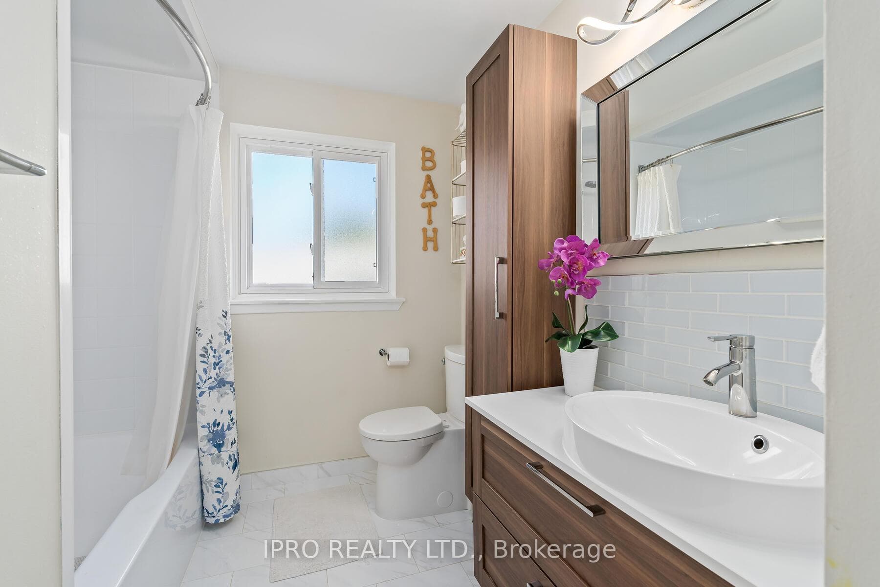 43 Lorne Scots Drive photo 13