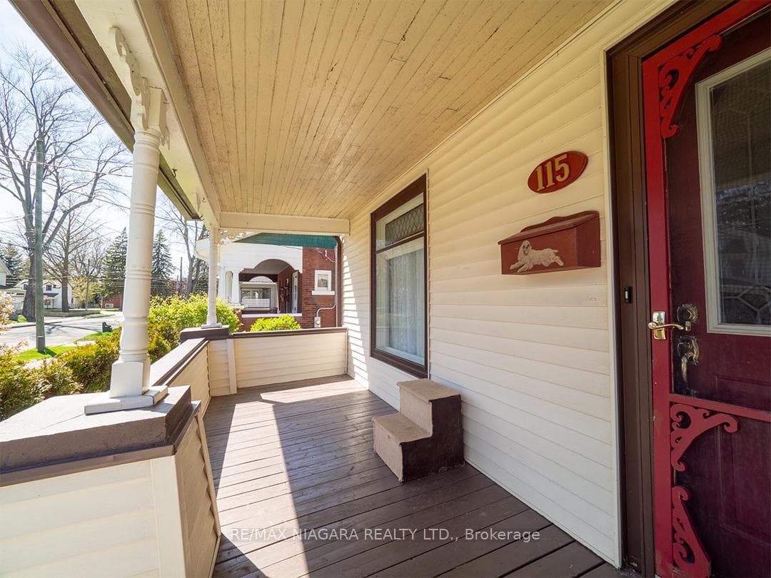 115 Adelaide Street photo 6