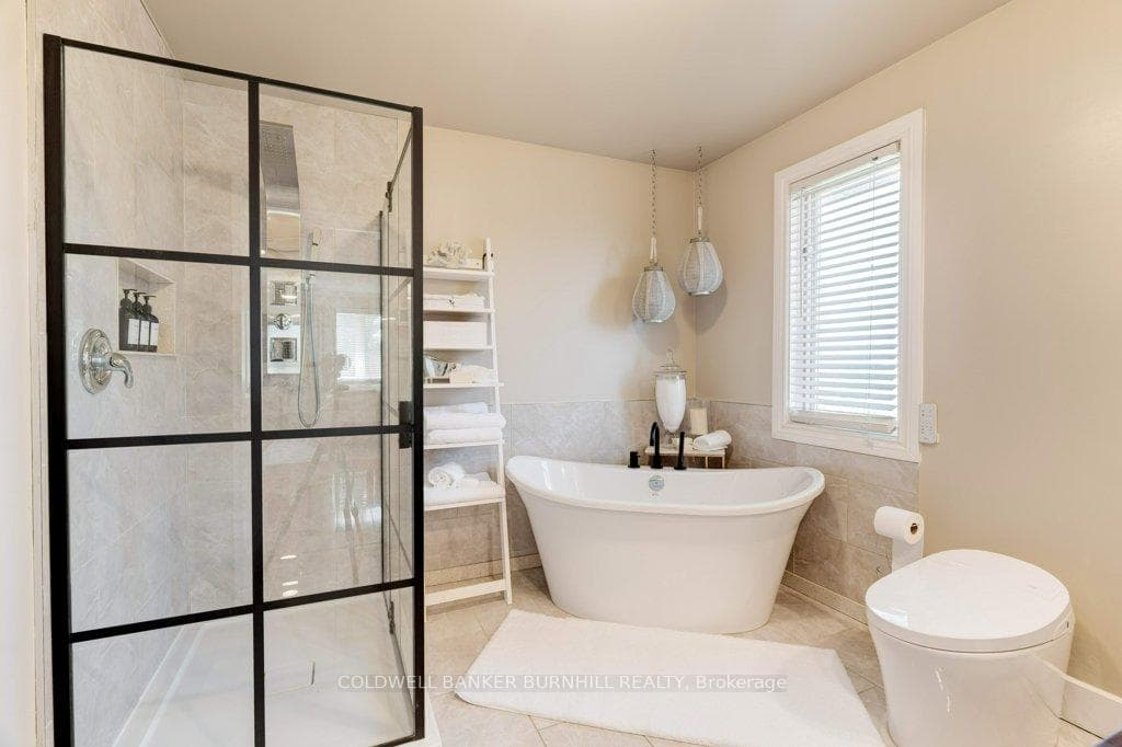 27 Pinewoods Drive photo 33
