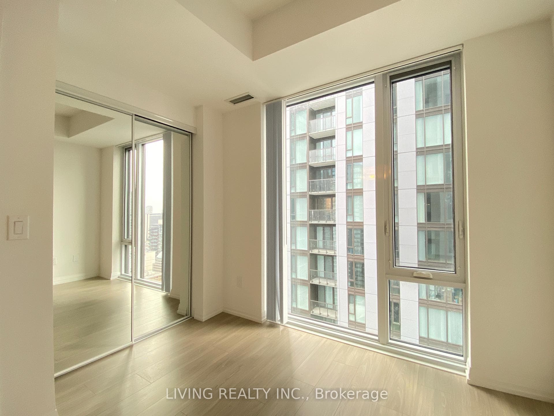 8 Widmer Street Unit 3803 photo 25