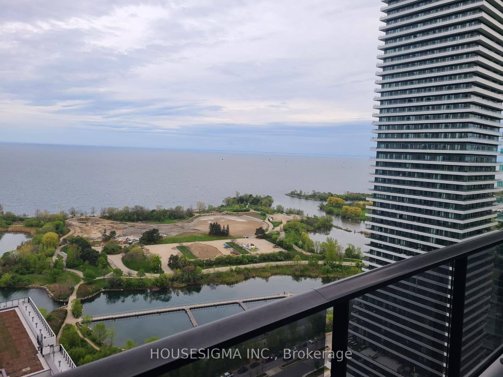 70 Annie Craig Drive Unit 2904 photo 3
