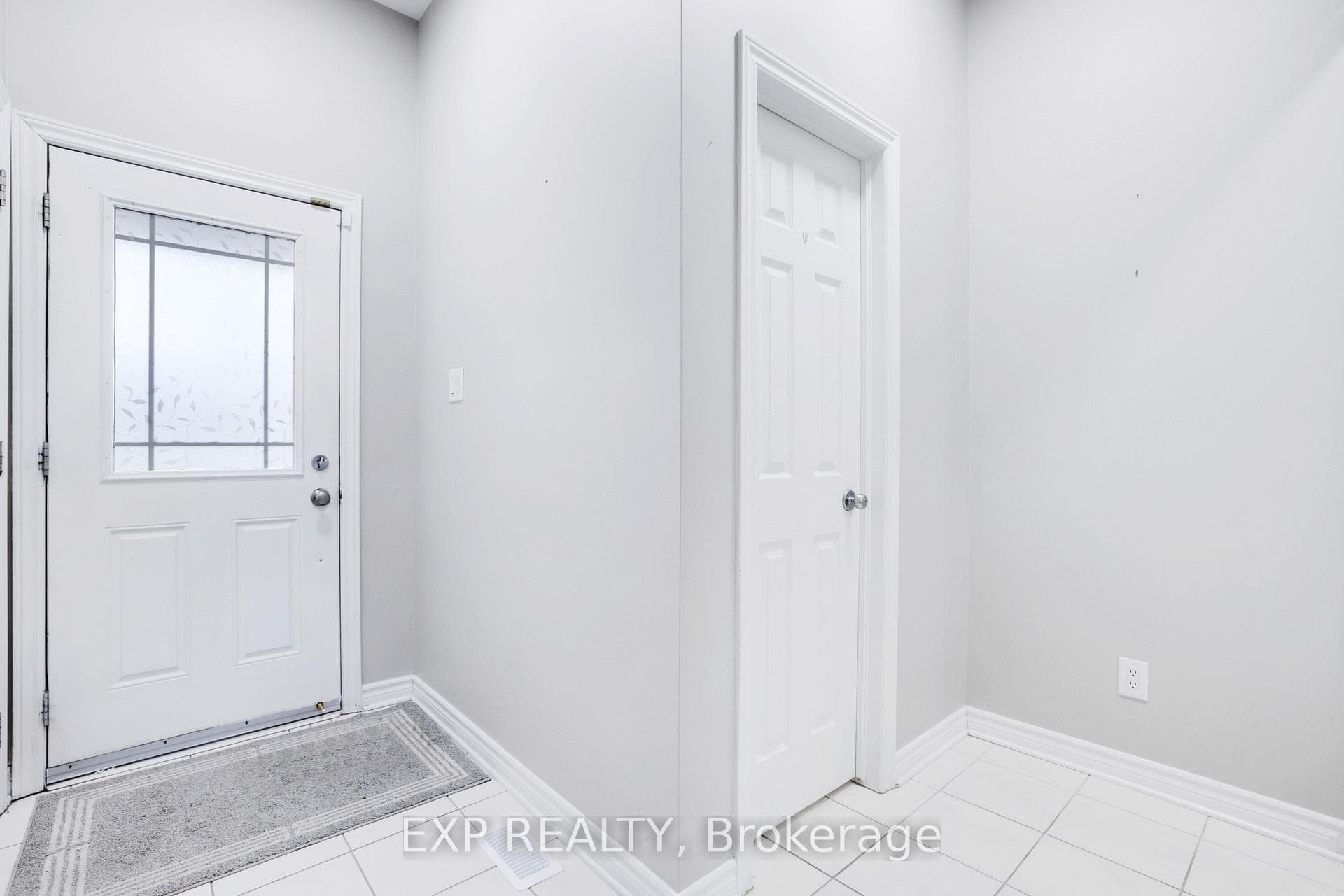 352 Forestbrook Street photo 5