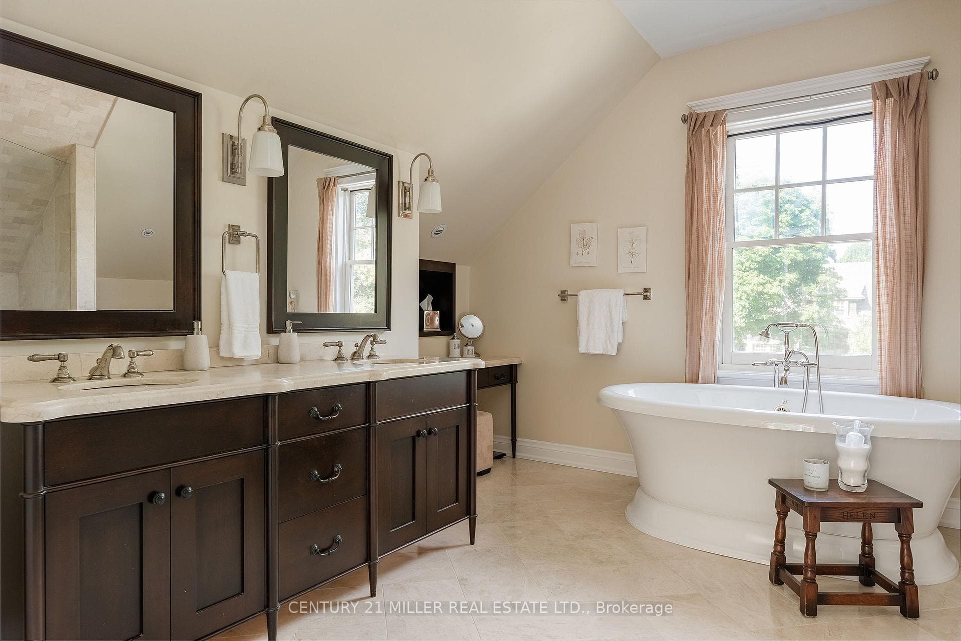 80 Cox Drive photo 29