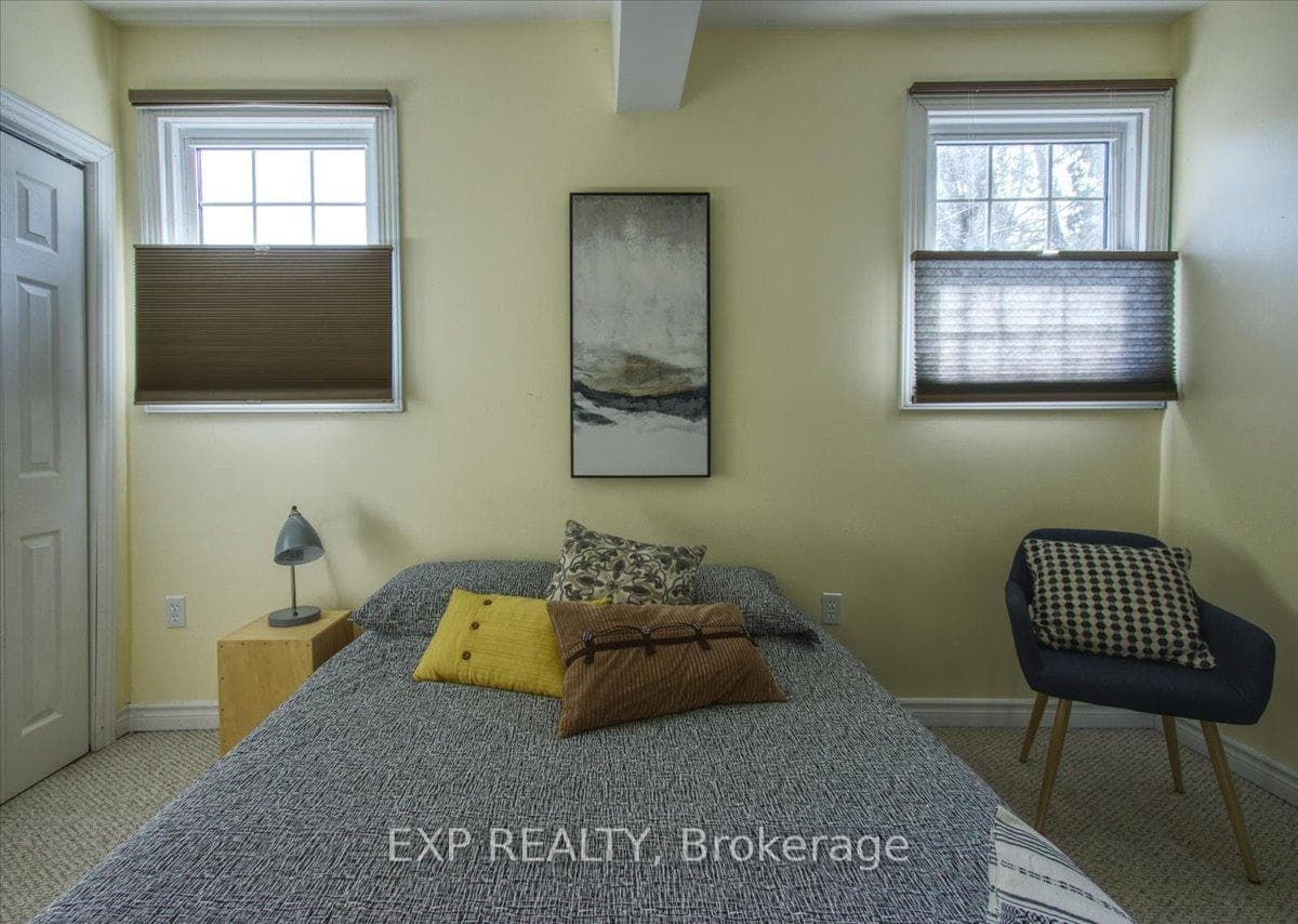 48 WILLOW Road photo 23