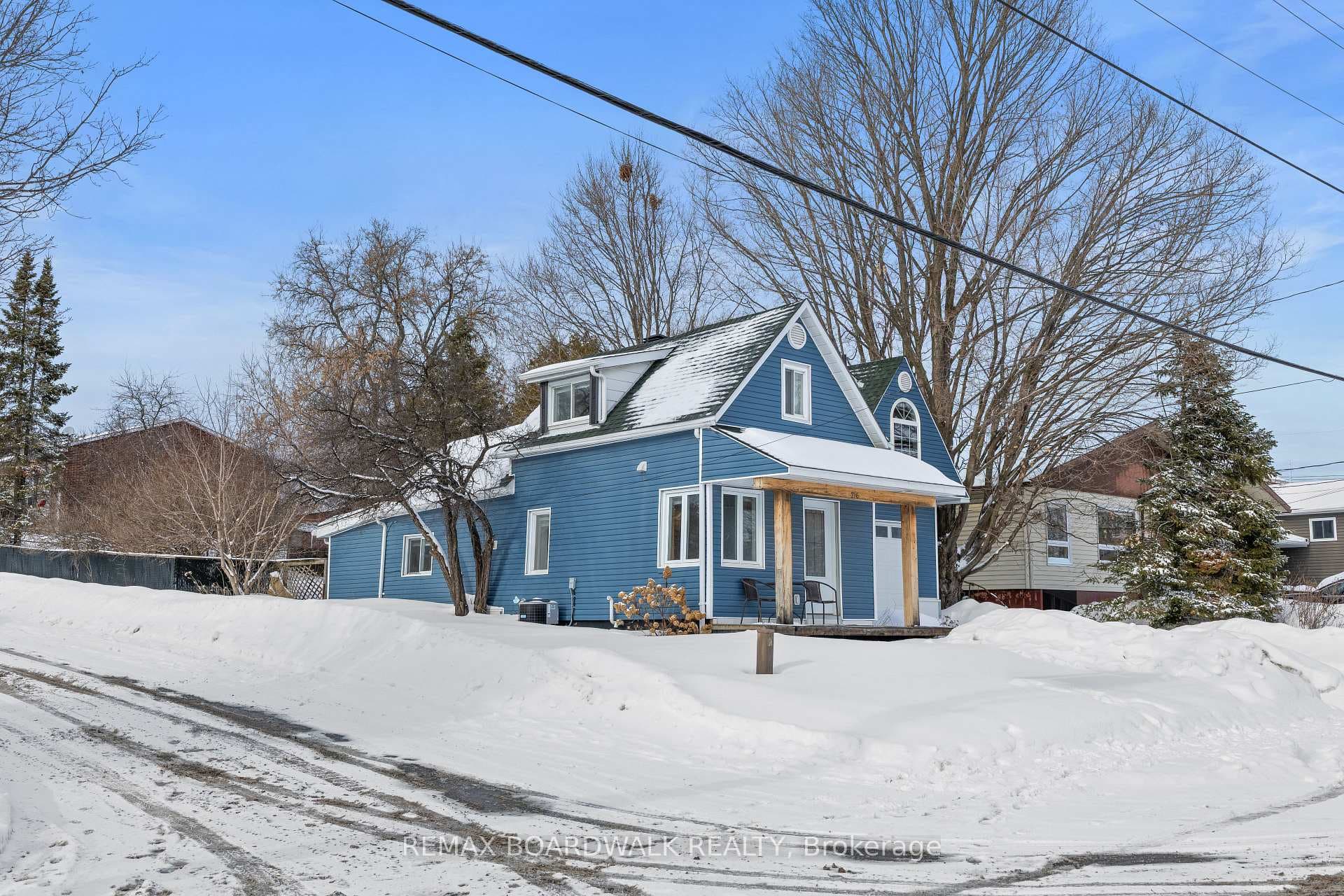 216 Augusta Street photo 4