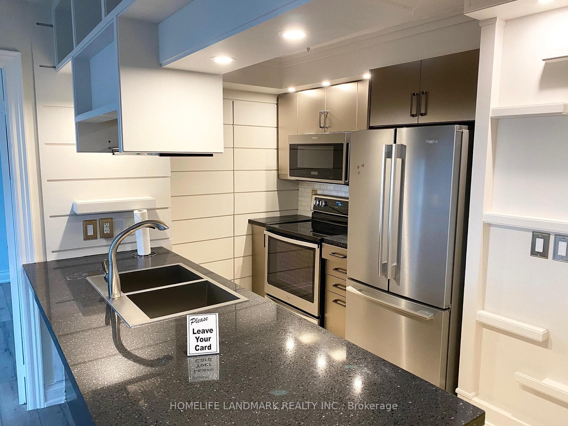 509 Beecroft Road Unit 1205 photo 3