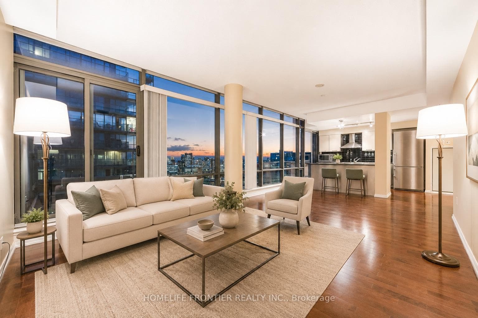 37 Grosvenor Street Unit PH3501 photo 9