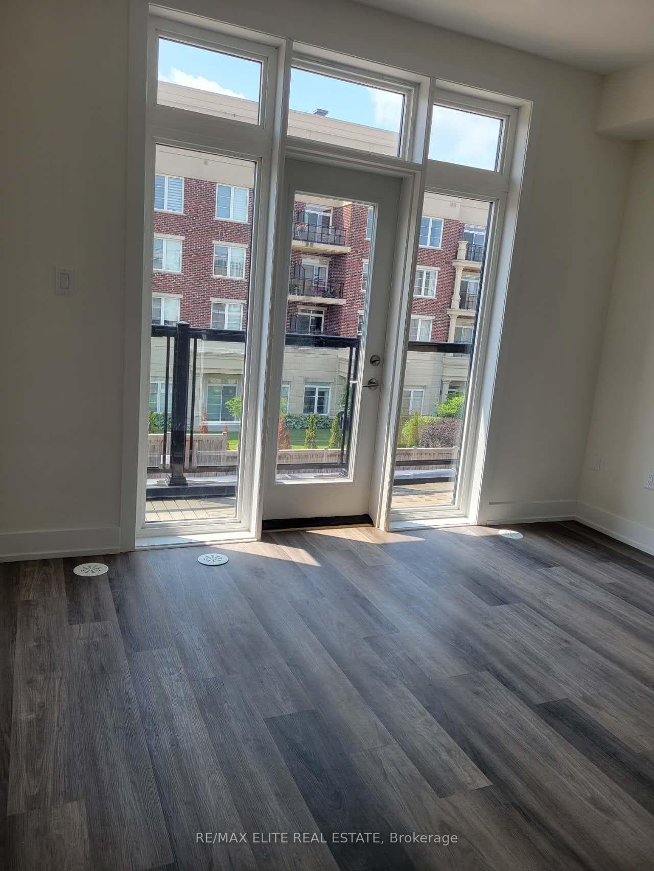2 Phelps Lane Unit 6 photo 7