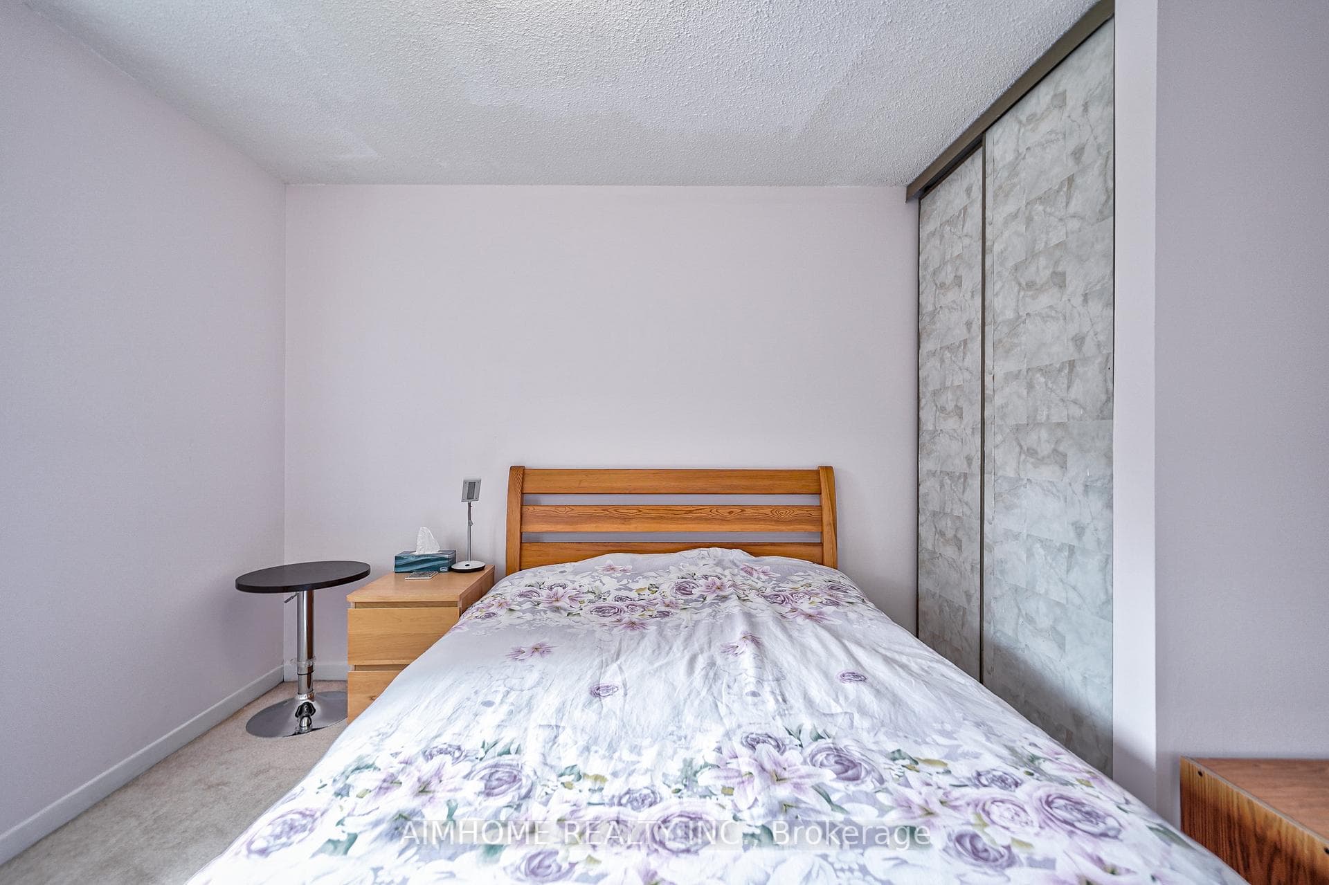 89 Hawkshead Crescent photo 37