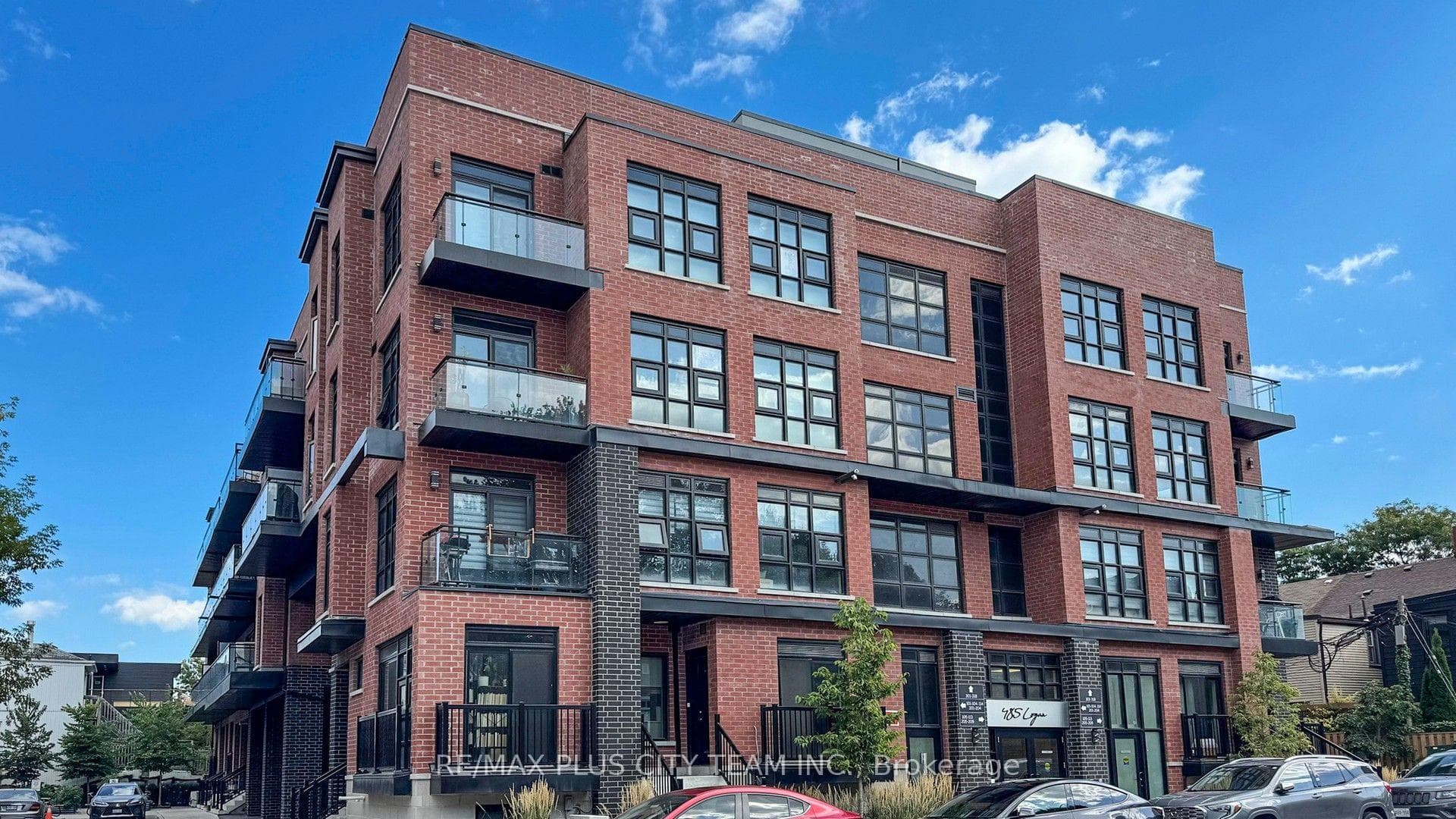 485 Logan Avenue Unit 209 photo 1