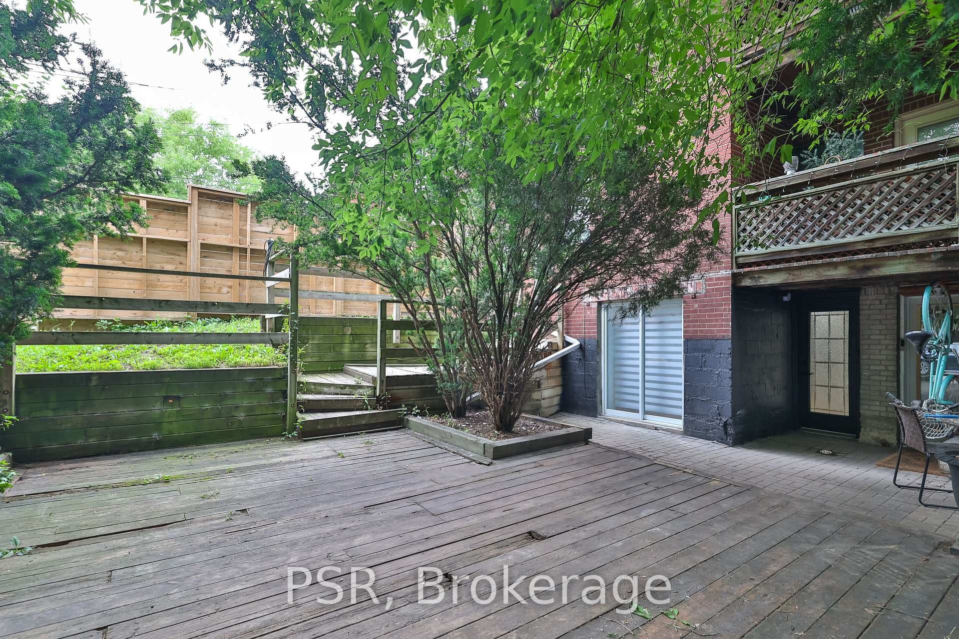 197 Millwood Road Unit Lower photo 22