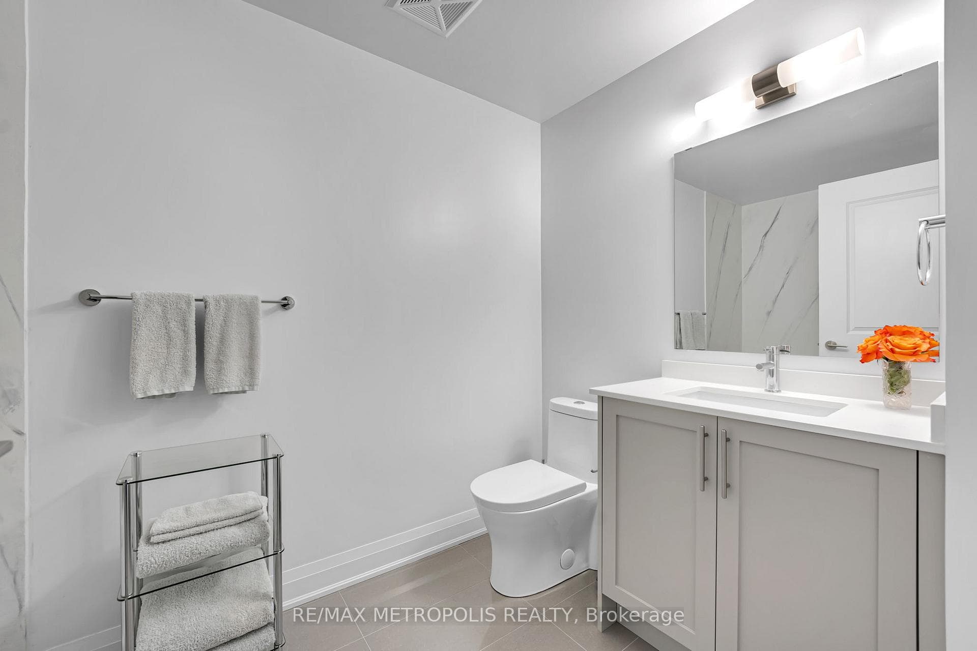 10 Gatineau Drive Unit 509W photo 18