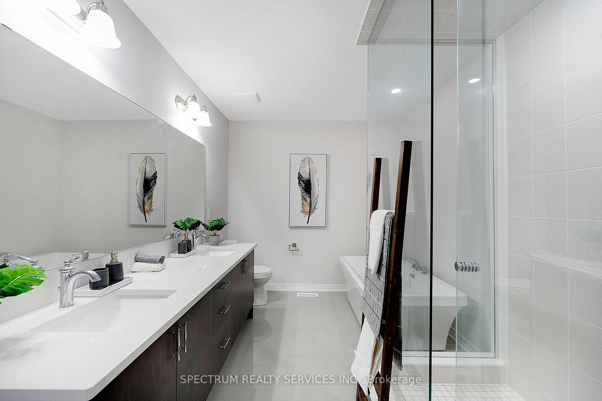 11 Blackburn Street photo 30