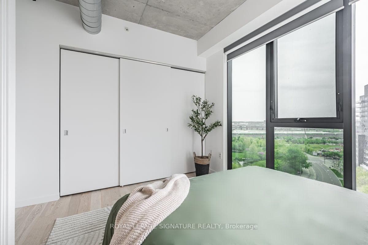 170 Bayview Avenue Unit 1114 photo 9