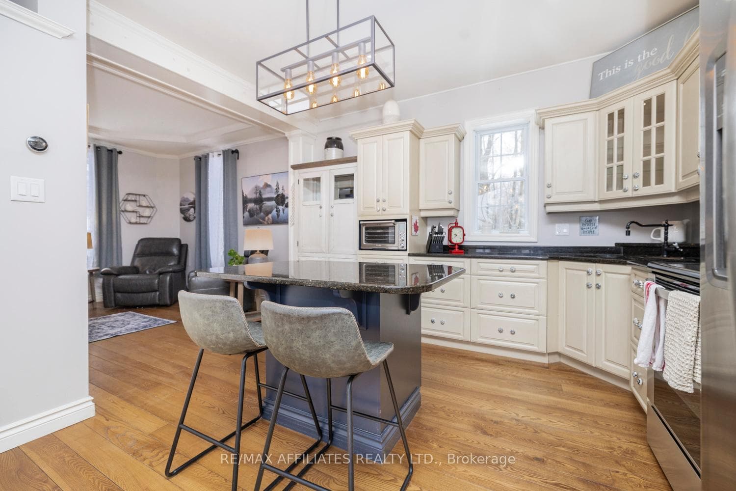 7783 Popham Street photo 13