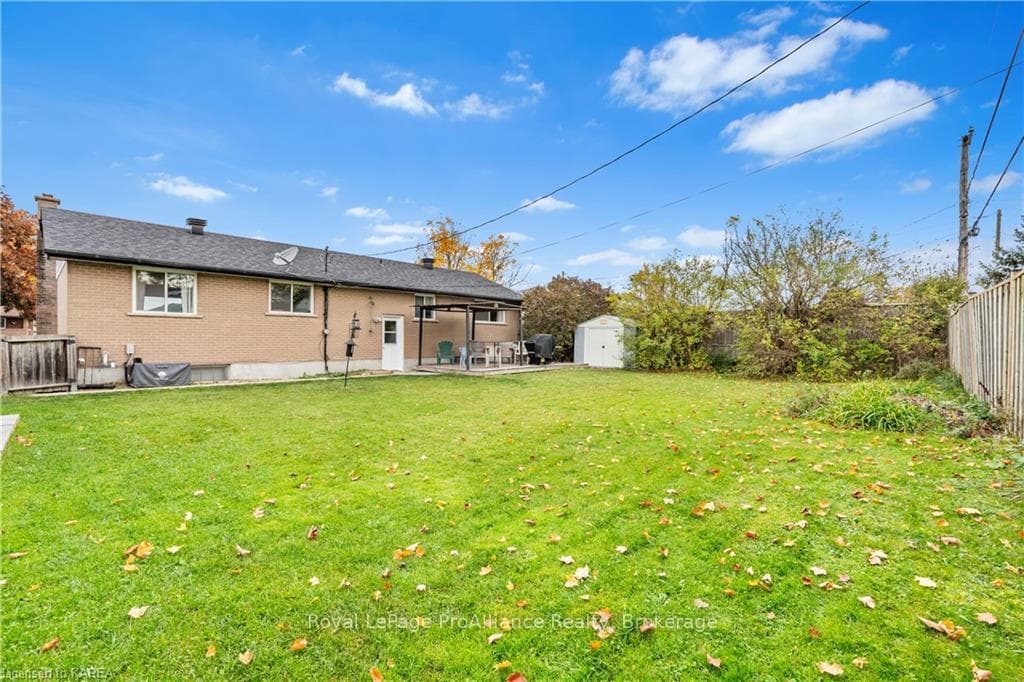 67 BRISCOE Street photo 33