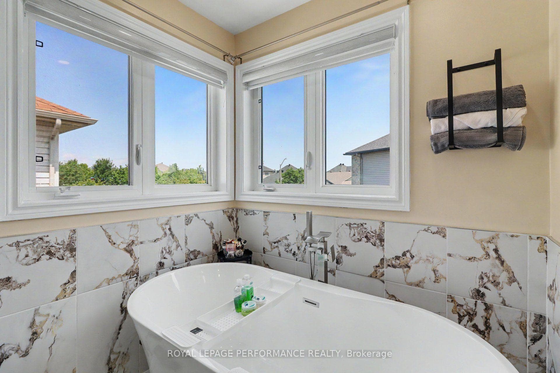 119 Felicity Crescent photo 22