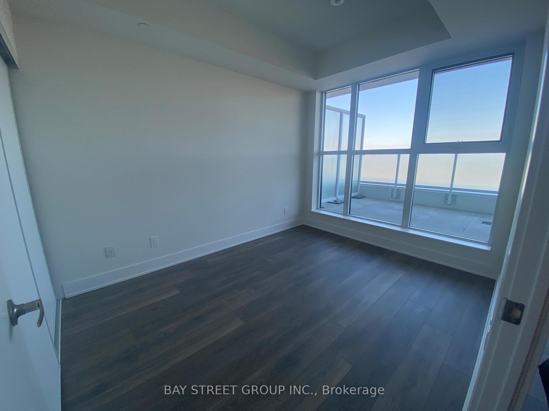 188 Fairview Mall Drive Unit 617 photo 5