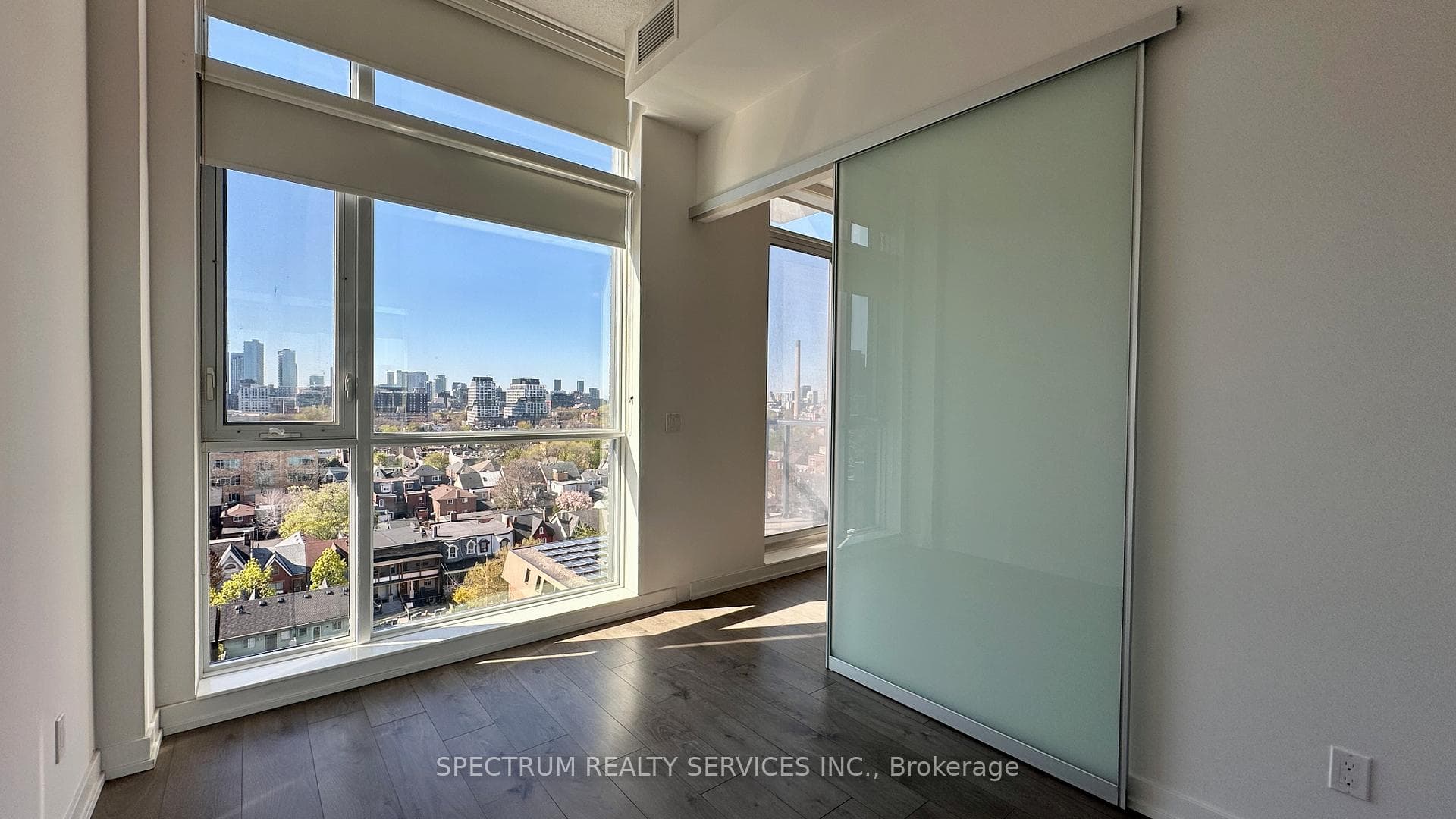 297 College Street Unit 1008 photo 11