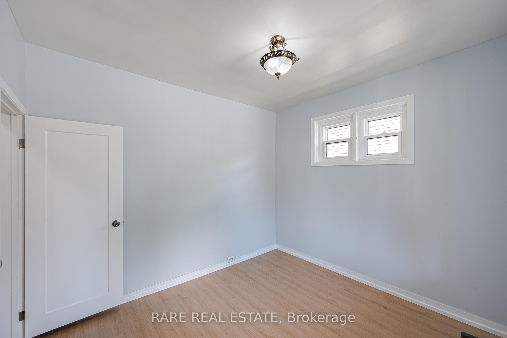210 Albert Street Unit 1 photo 10