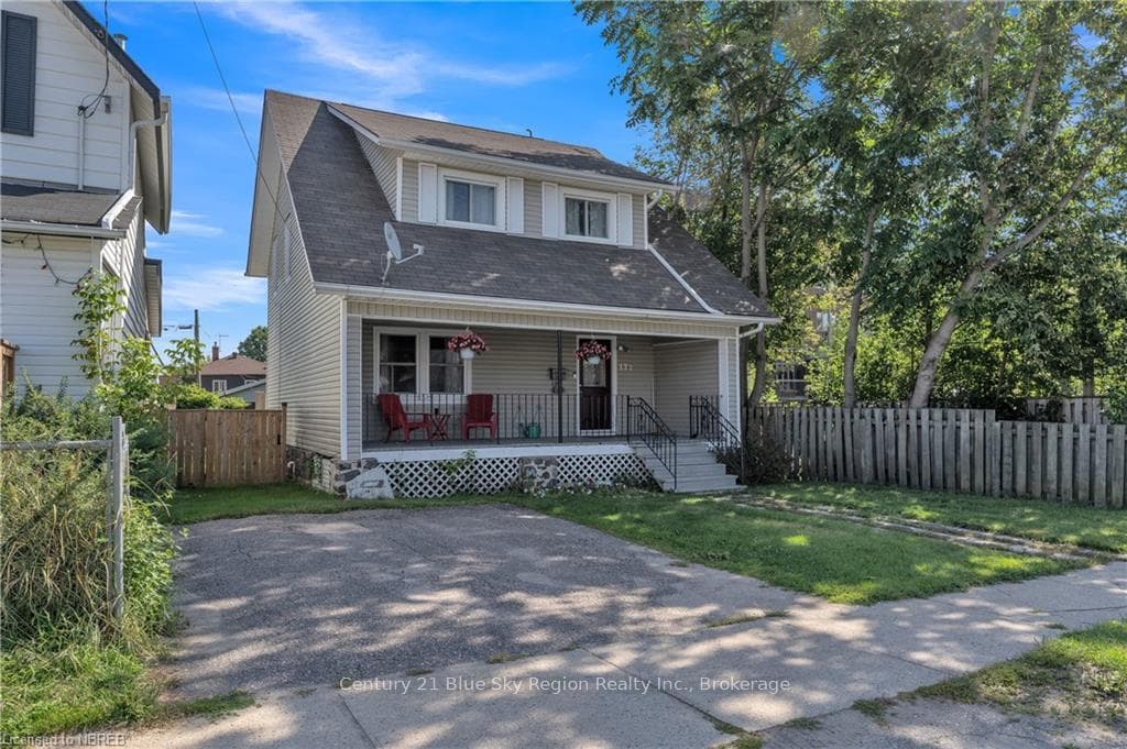 172 FOURTH Avenue photo 2