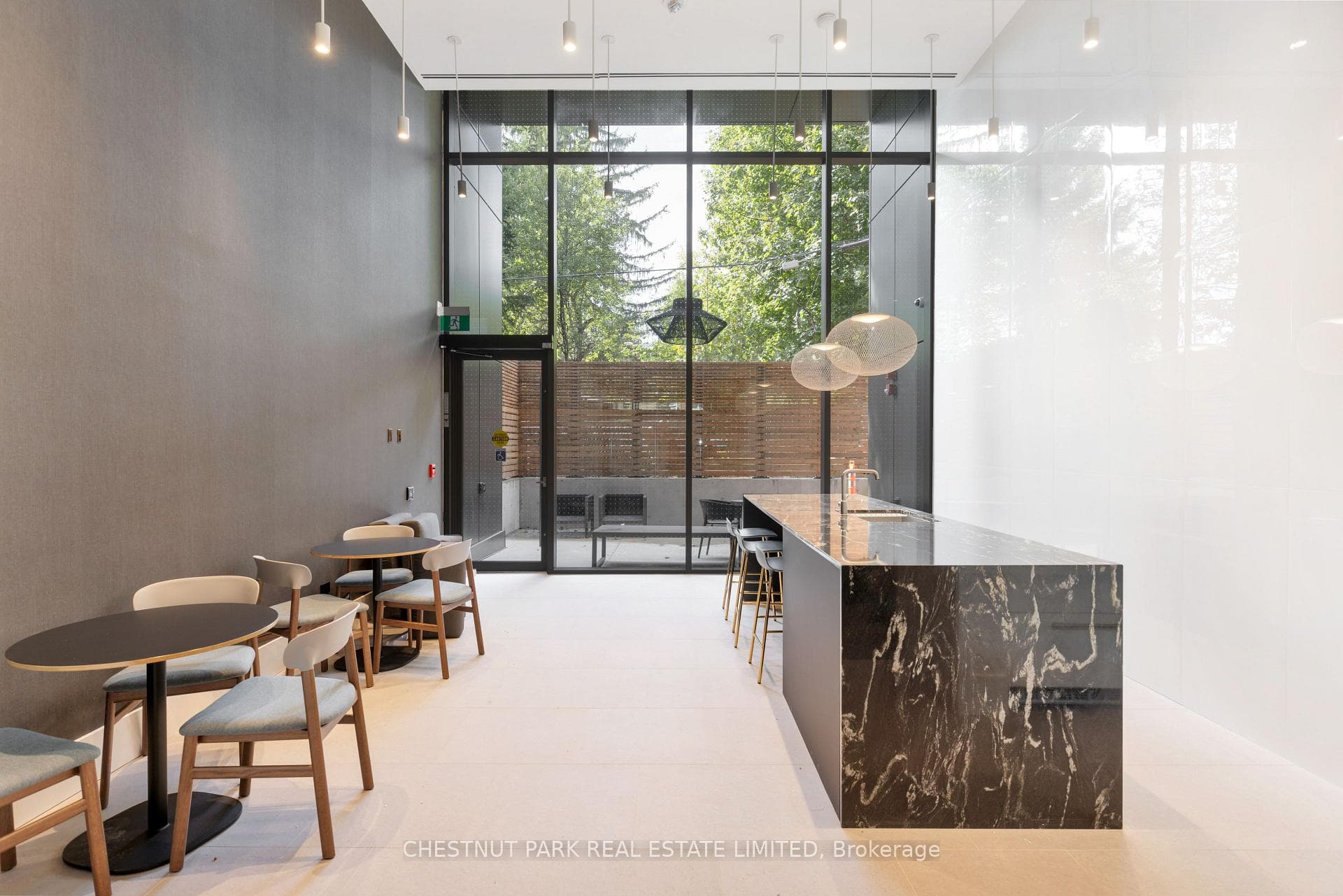 1414 Bayview Avenue Unit 301 photo 9