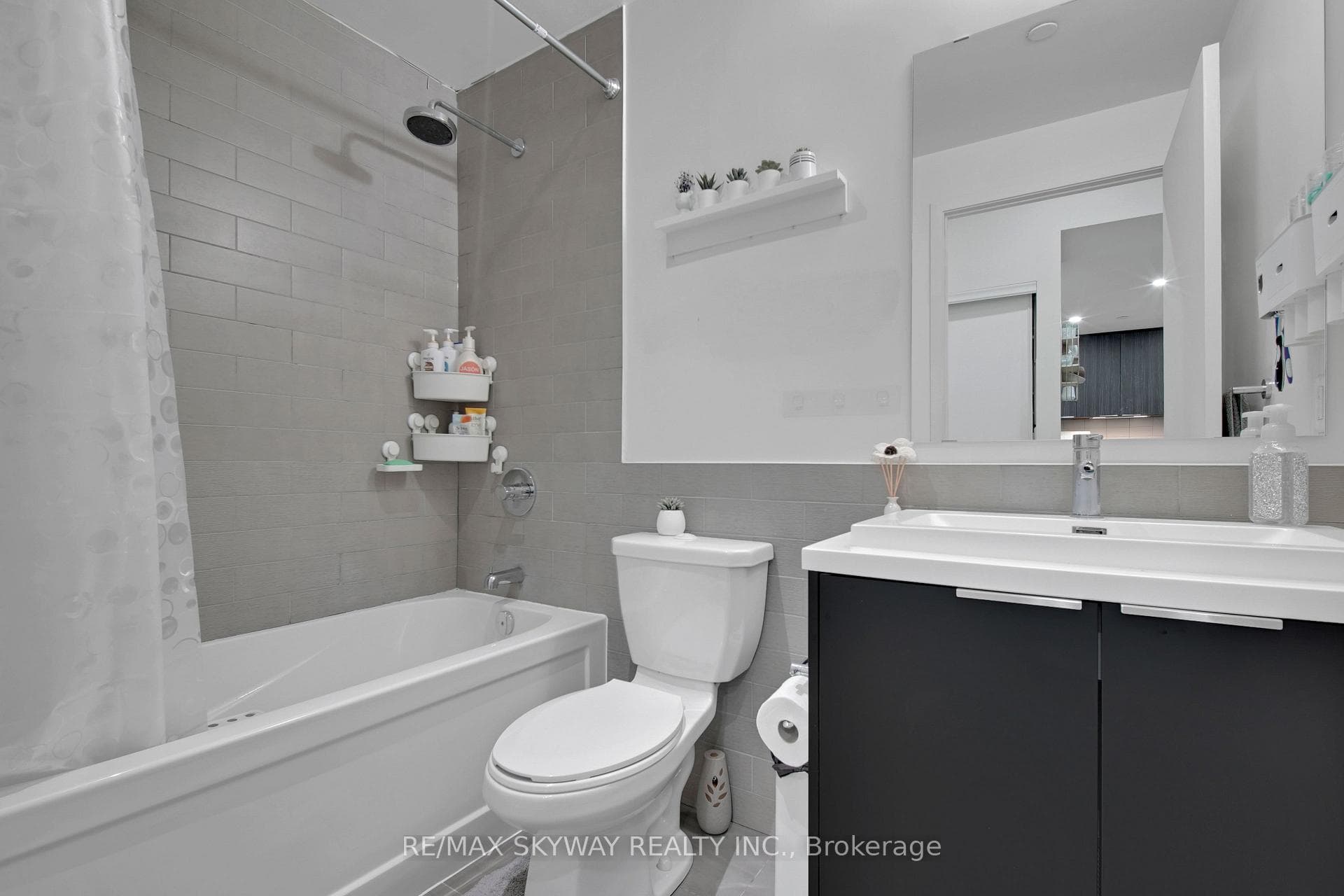 6 sonic Way Unit 103 photo 19