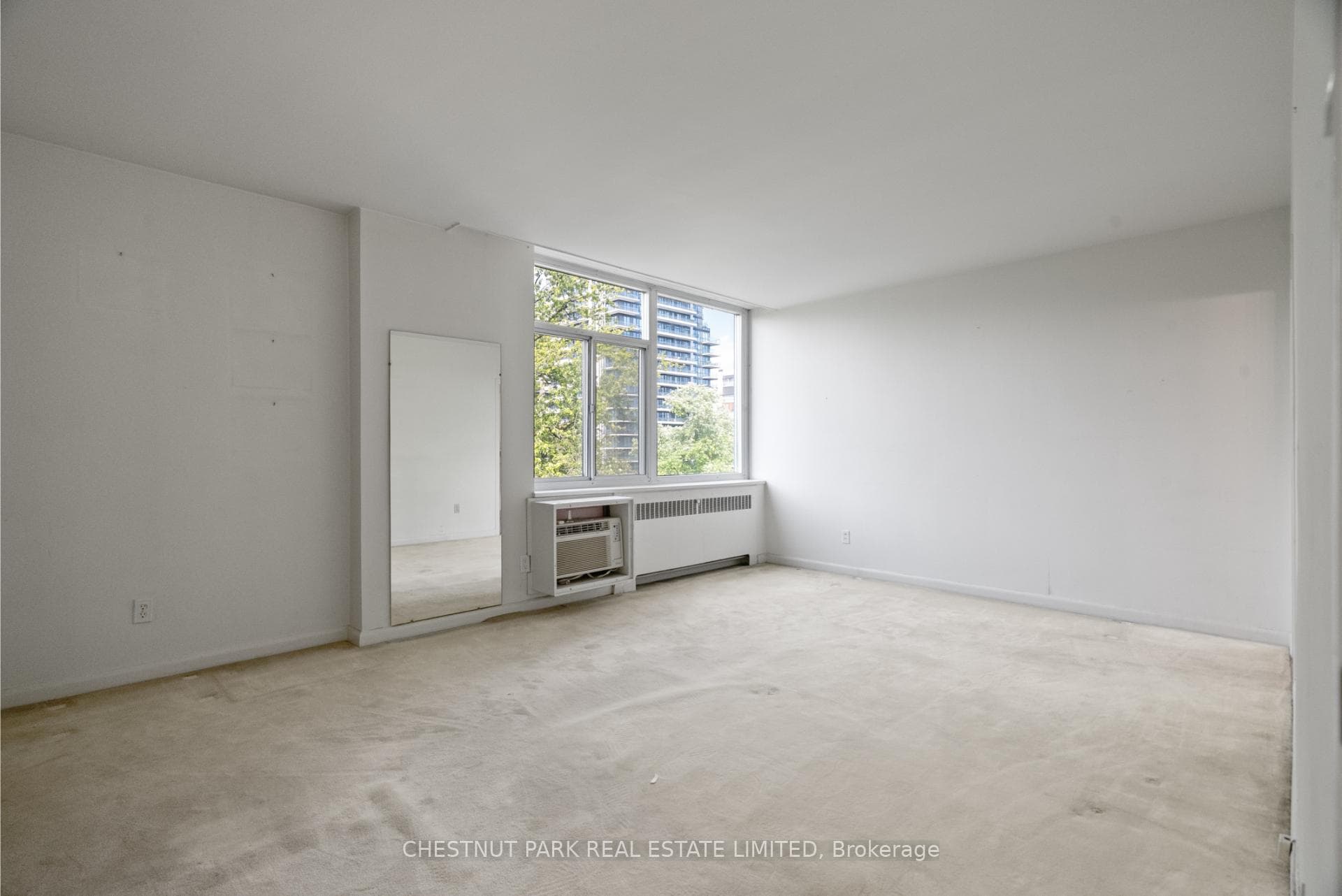 500 Avenue Road Unit 602 photo 12