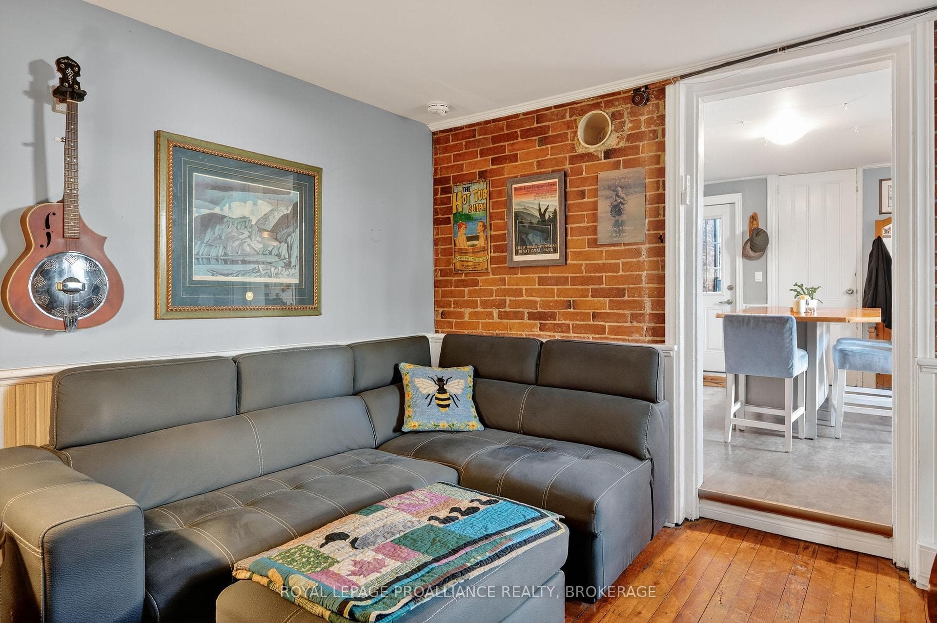 407 Bagot Street photo 19
