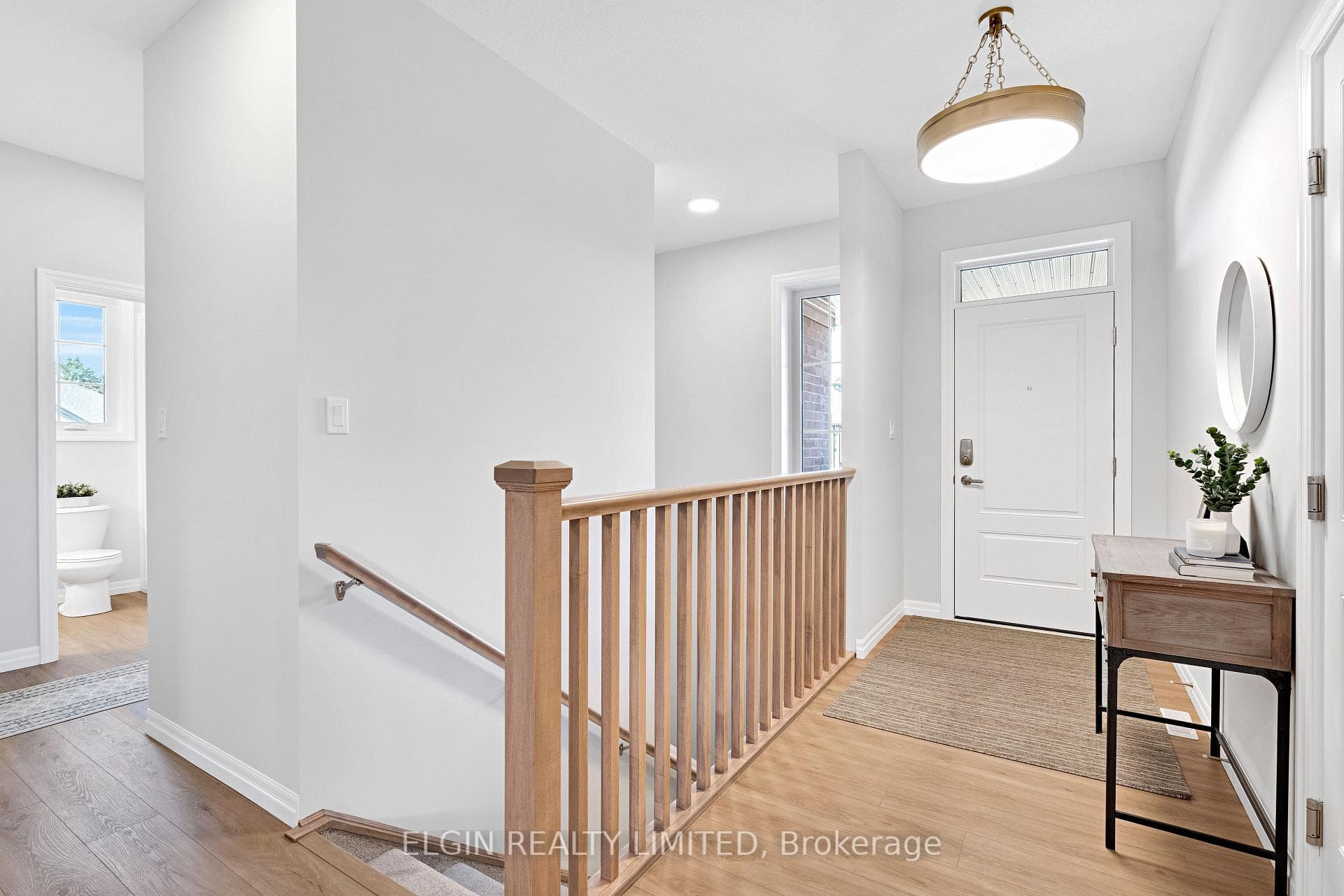 97 Keba Crescent photo 4