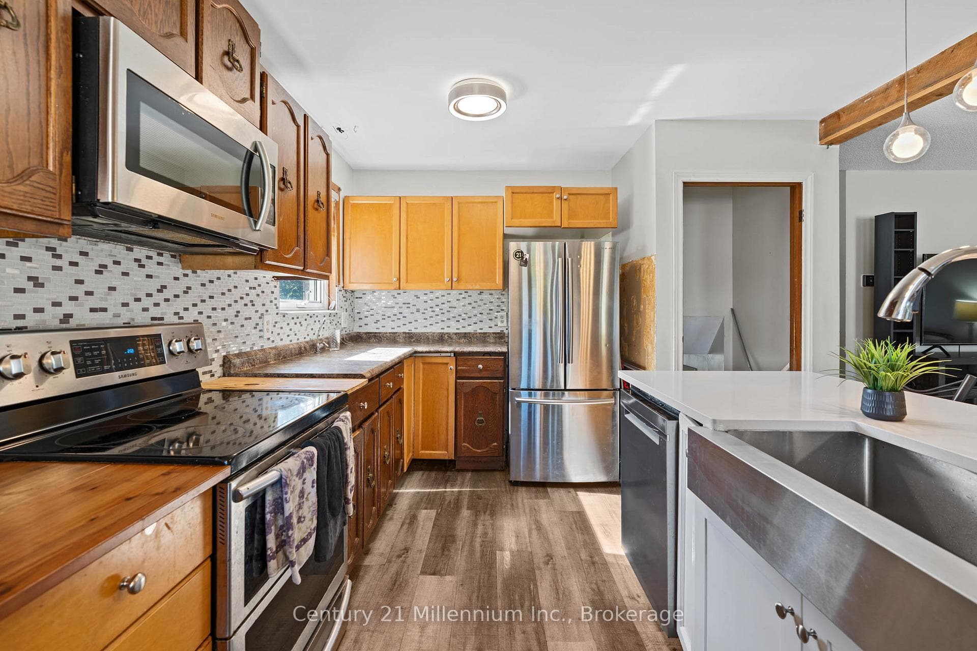 1980 6th Avenue photo 24