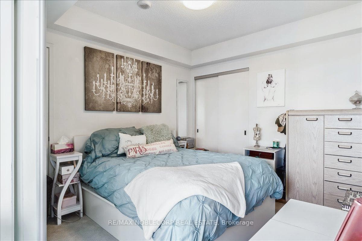 101 Charles Street Unit 4211 photo 18