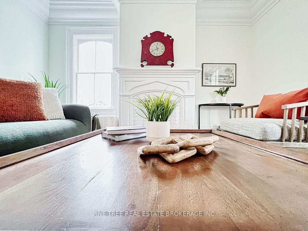 62 Shirley Avenue photo 3