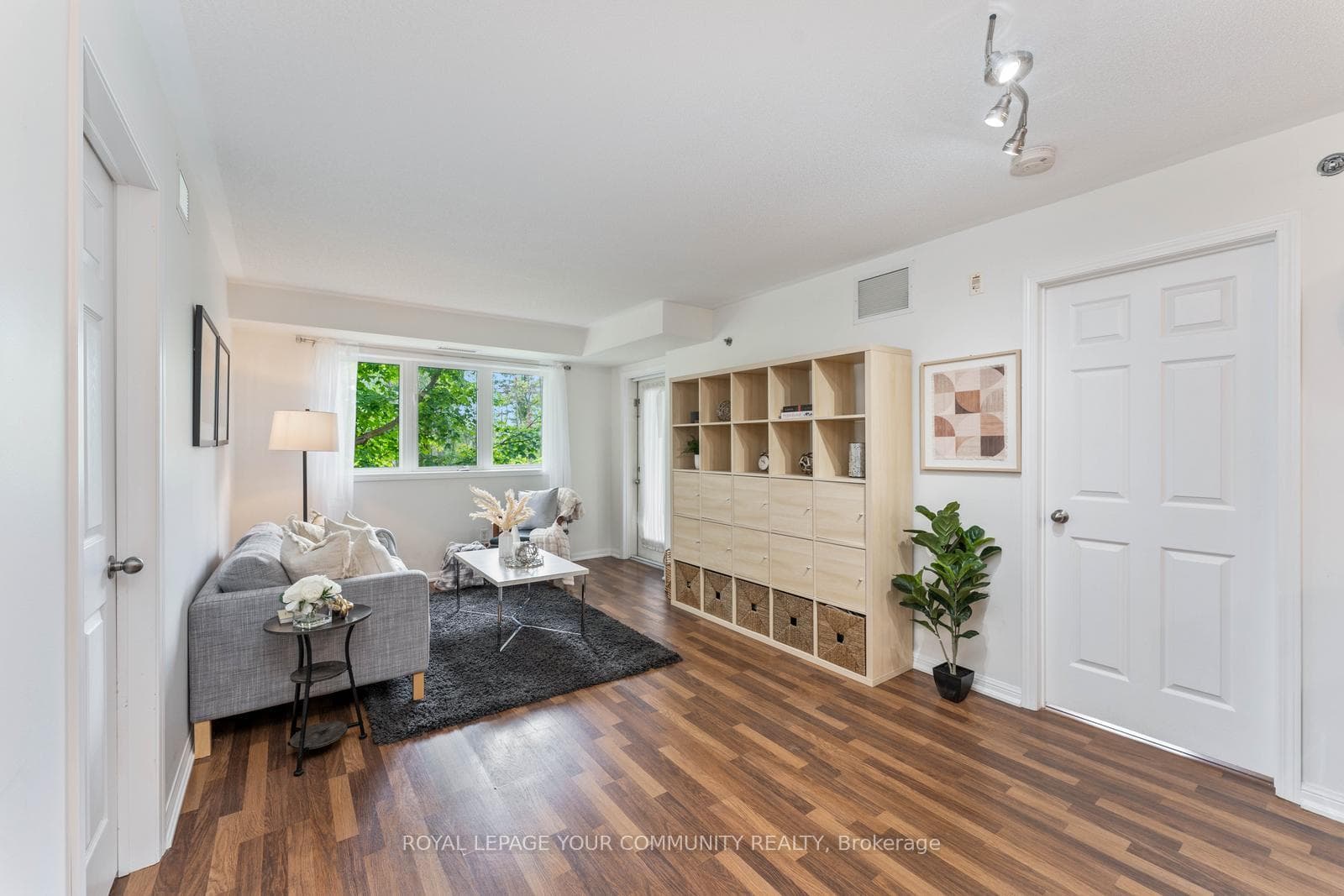 16 Westbury Road Unit 207 photo 16
